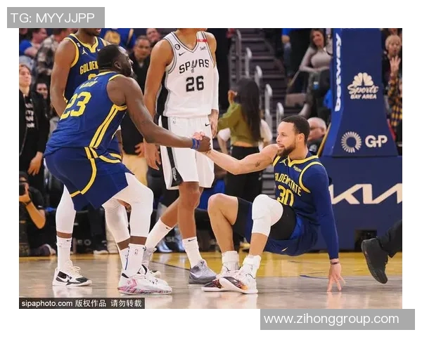 勇士对阵马刺库里崭露头角成名之战回顾与精彩瞬间分析